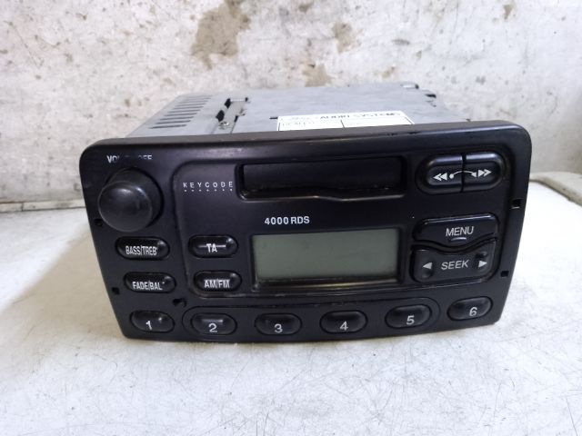 bontott FORD FOCUS I Rádió / CD