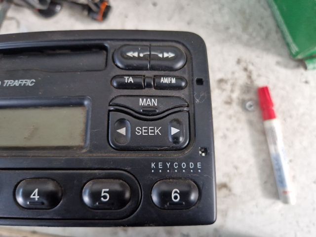 bontott FORD FOCUS I Rádió / CD