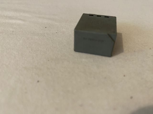 bontott FORD FOCUS I Relé