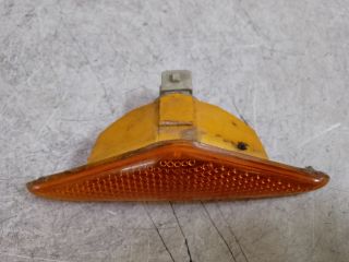 bontott FORD FOCUS I Sárvédő Irányjelző (Pozíciófüggetlen)