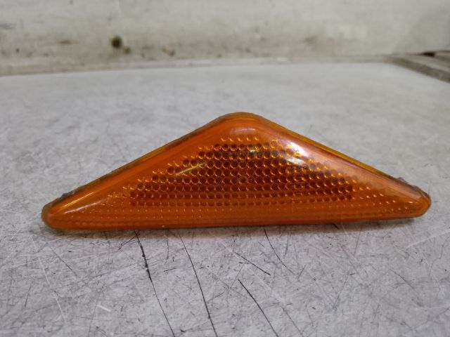 bontott FORD FOCUS I Sárvédő Irányjelző (Pozíciófüggetlen)