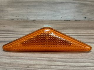 bontott FORD FOCUS I Sárvédő Irányjelző (Pozíciófüggetlen)