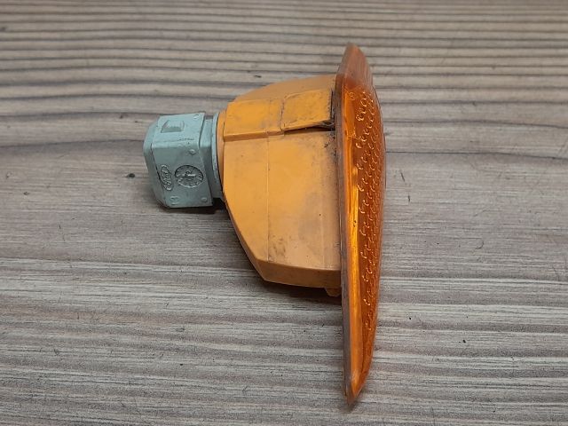 bontott FORD FOCUS I Sárvédő Irányjelző (Pozíciófüggetlen)