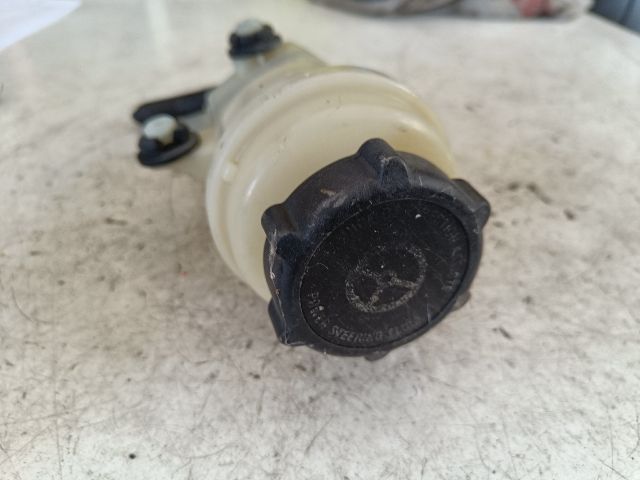 bontott FORD FOCUS I Szervóolaj Tartály