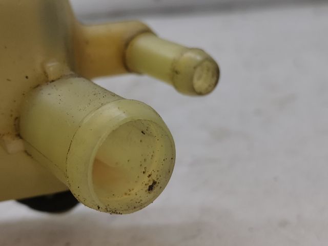 bontott FORD FOCUS I Szervóolaj Tartály