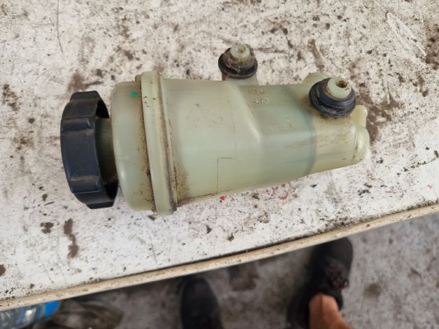 bontott FORD FOCUS I Szervóolaj Tartály