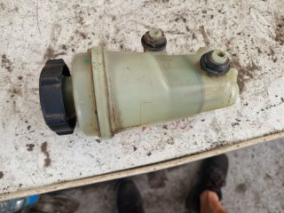 bontott FORD FOCUS I Szervóolaj Tartály