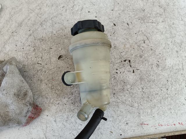 bontott FORD FOCUS I Szervóolaj Tartály