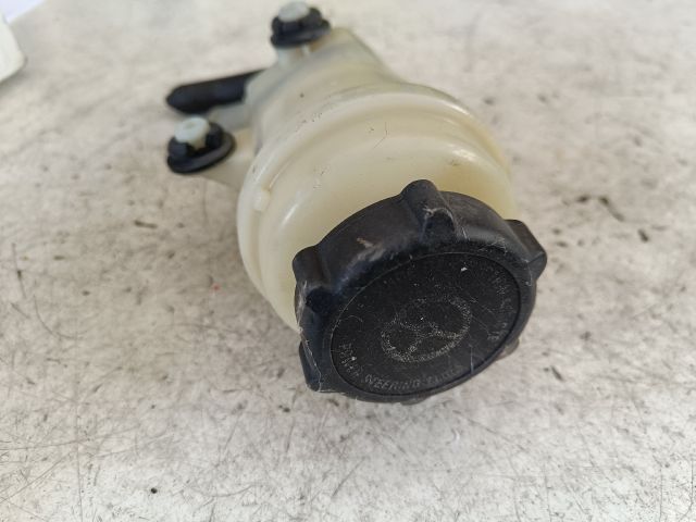 bontott FORD FOCUS I Szervóolaj Tartály