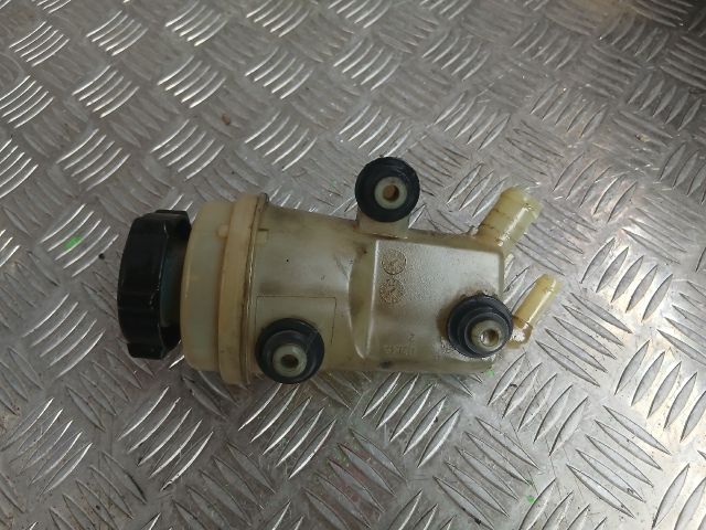 bontott FORD FOCUS I Szervóolaj Tartály