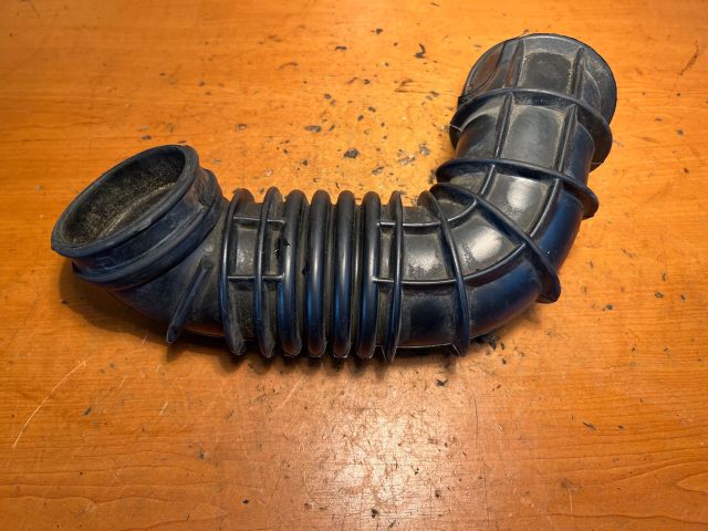 bontott FORD FOCUS I Szívó Cső