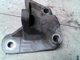 bontott FORD FOCUS I Tartó Bak