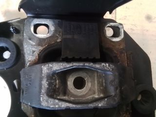 bontott FORD FOCUS I Tartó Bak