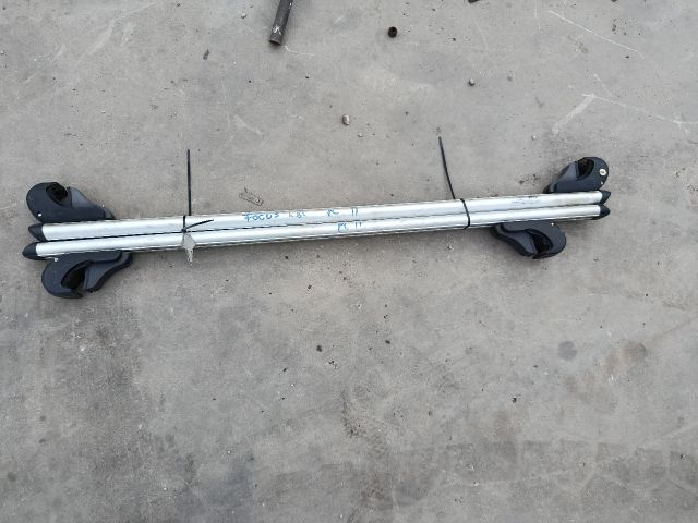 bontott FORD FOCUS I Tetőcsomagtartó