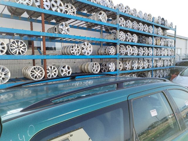 bontott FORD FOCUS I Tetősín Pár