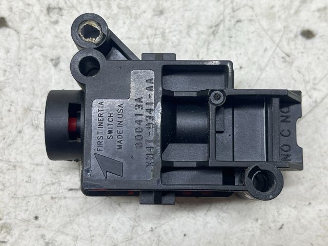 bontott FORD FOCUS I Üzemanyag Elzáró Szelep