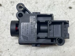 bontott FORD FOCUS I Üzemanyag Elzáró Szelep