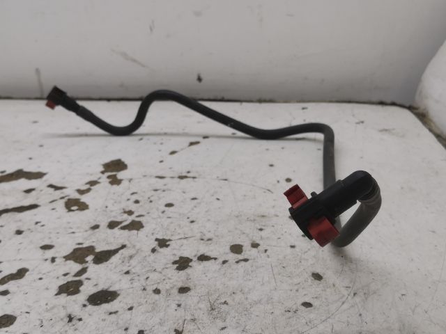 bontott FORD FOCUS I Üzemanyagcső