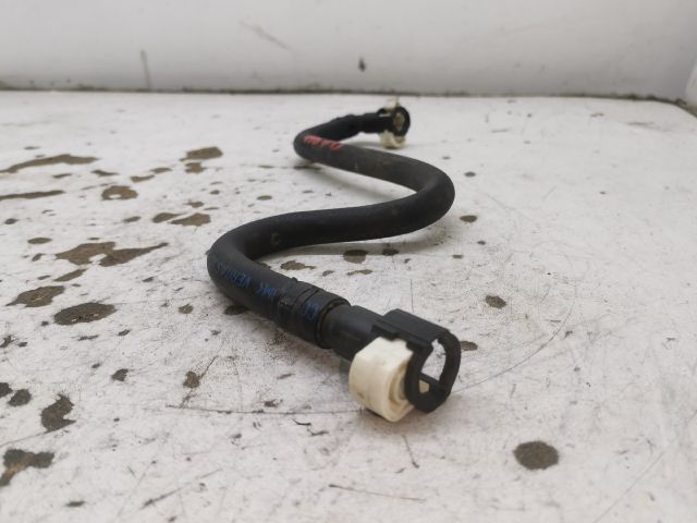 bontott FORD FOCUS I Üzemanyagcső