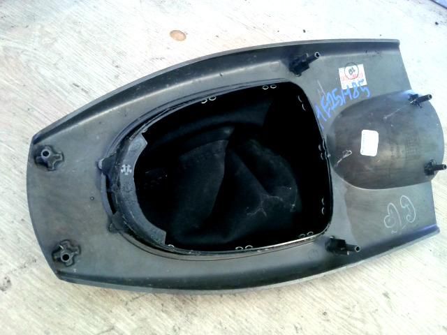 bontott FORD FOCUS I Váltókar Keret