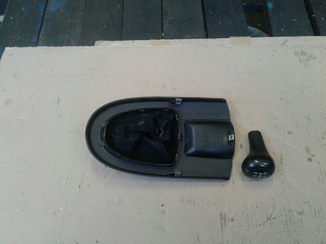 bontott FORD FOCUS I Váltószoknya