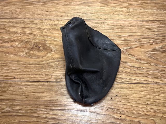 bontott FORD FOCUS I Váltószoknya