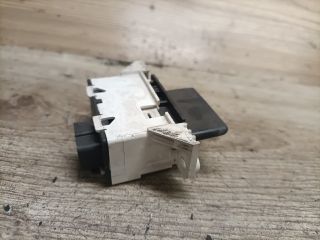 bontott FORD FOCUS I Vészvillogó Kapcsoló