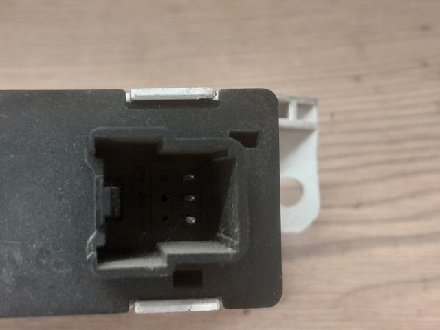 bontott FORD FOCUS I Vészvillogó Kapcsoló