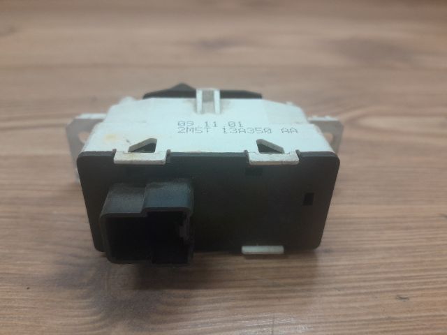 bontott FORD FOCUS I Vészvillogó Kapcsoló