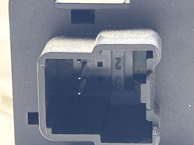 bontott FORD FOCUS I Vészvillogó Kapcsoló