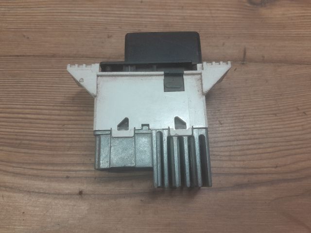 bontott FORD FOCUS I Vészvillogó Kapcsoló