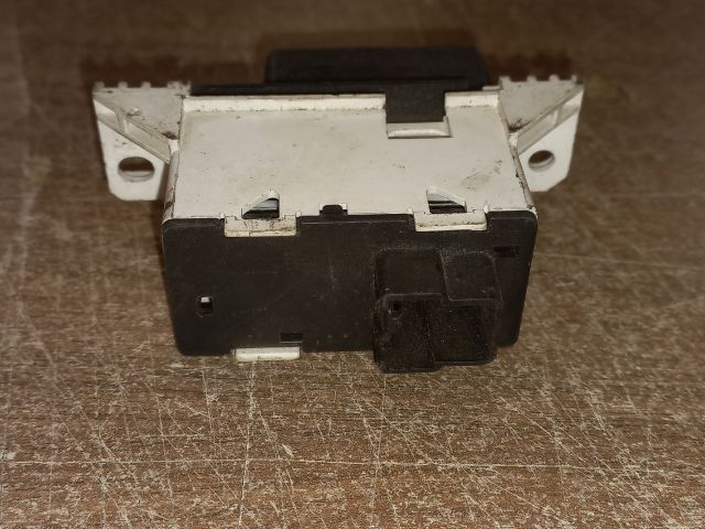 bontott FORD FOCUS I Vészvillogó Kapcsoló