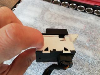 bontott FORD FOCUS I Vészvillogó Kapcsoló