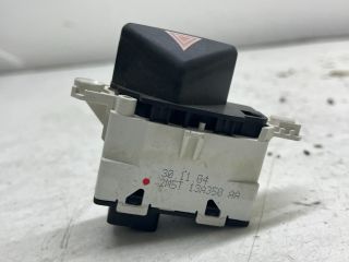 bontott FORD FOCUS I Vészvillogó Kapcsoló