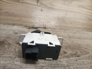 bontott FORD FOCUS I Vészvillogó Kapcsoló