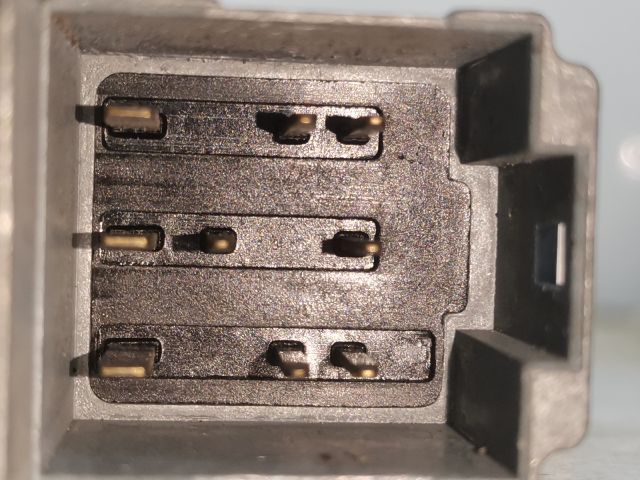 bontott FORD FOCUS I Vészvillogó Kapcsoló