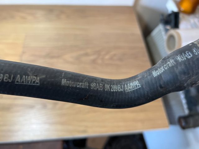 bontott FORD FOCUS I Vízcső