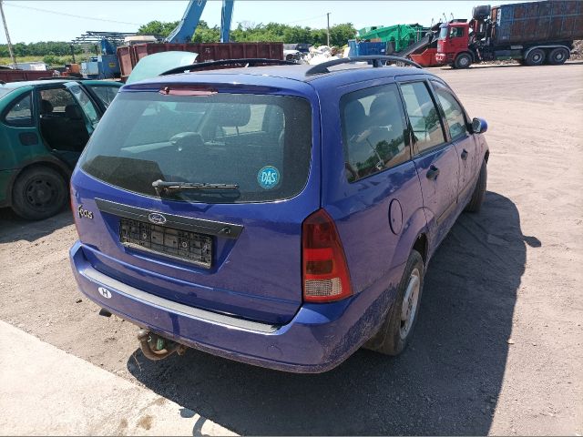 bontott FORD FOCUS I Vonóhorog