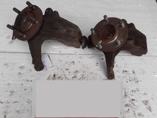 bontott FORD FOCUS II Bal első Csonkállvány Kerékaggyal