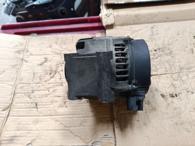 bontott FORD FOCUS II Generátor