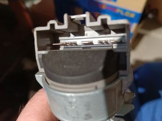 bontott FORD FOCUS II Gyújtáskapcsoló