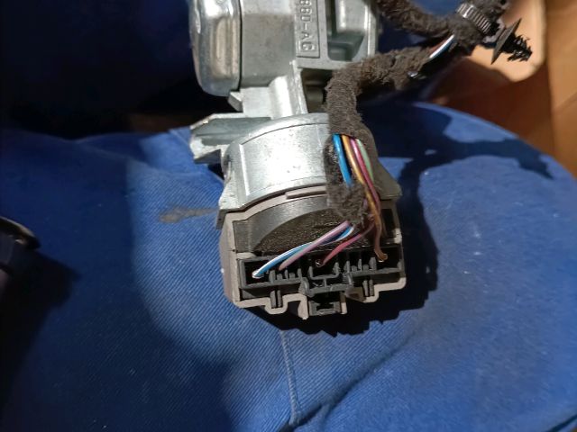 bontott FORD FOCUS II Gyújtáskapcsoló