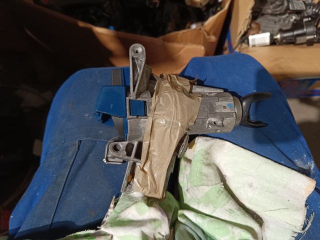 bontott FORD FOCUS II Gyújtáskapcsoló