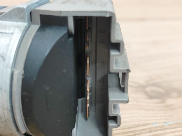 bontott FORD FOCUS II Gyújtáskapcsoló