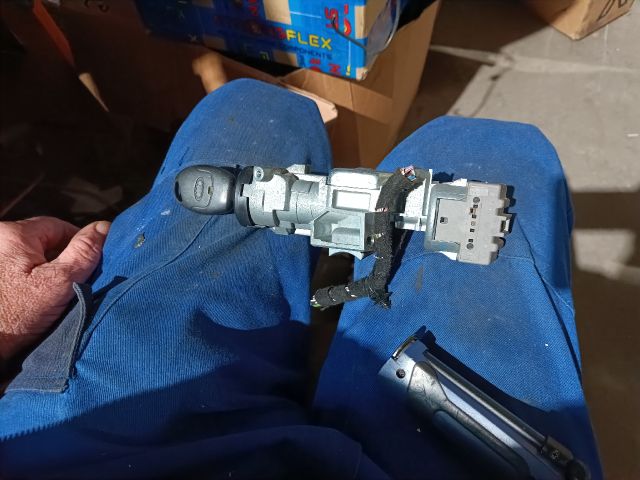 bontott FORD FOCUS II Gyújtáskapcsoló