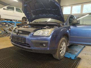 bontott FORD FOCUS II Jobb első Csonkállvány Kerékaggyal