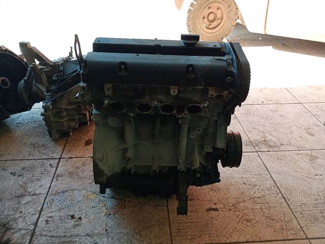 bontott FORD FOCUS II Motor (Fűzött blokk hengerfejjel)