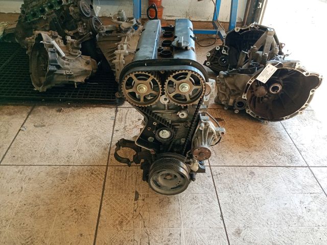 bontott FORD FOCUS II Motor (Fűzött blokk hengerfejjel)