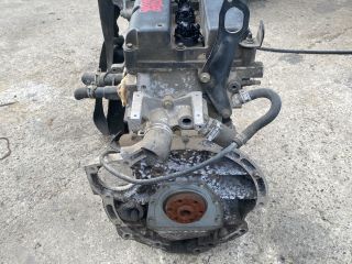 bontott FORD FOCUS II Motor (Fűzött blokk hengerfejjel)