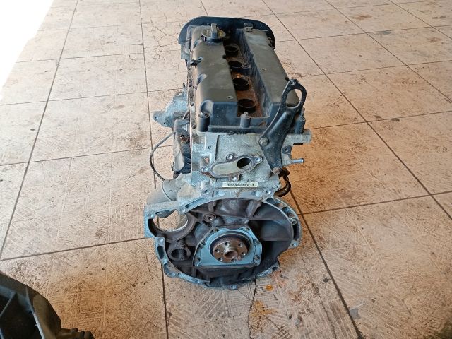 bontott FORD FOCUS II Motor (Fűzött blokk hengerfejjel)